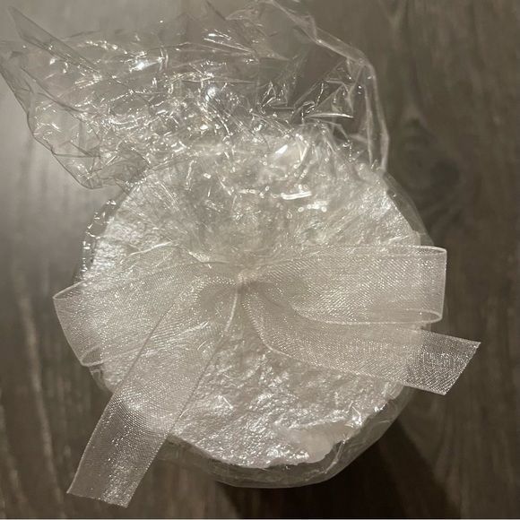 Snowflake Candle - Picture 3 of 3